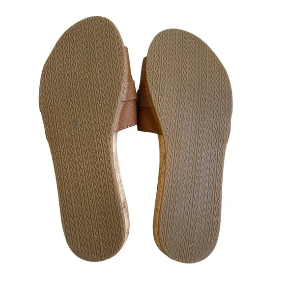 Michael Kors Warren Slide Luggage Brown Gold Logo Leather Size 6 - Picture 4 of 8